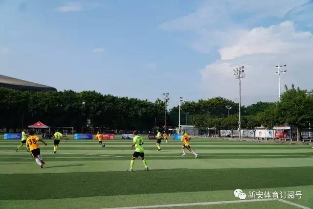 被轰16-2！中国男篮半场落后日本10分：贺希宁10分 杨瀚森5分2犯规
